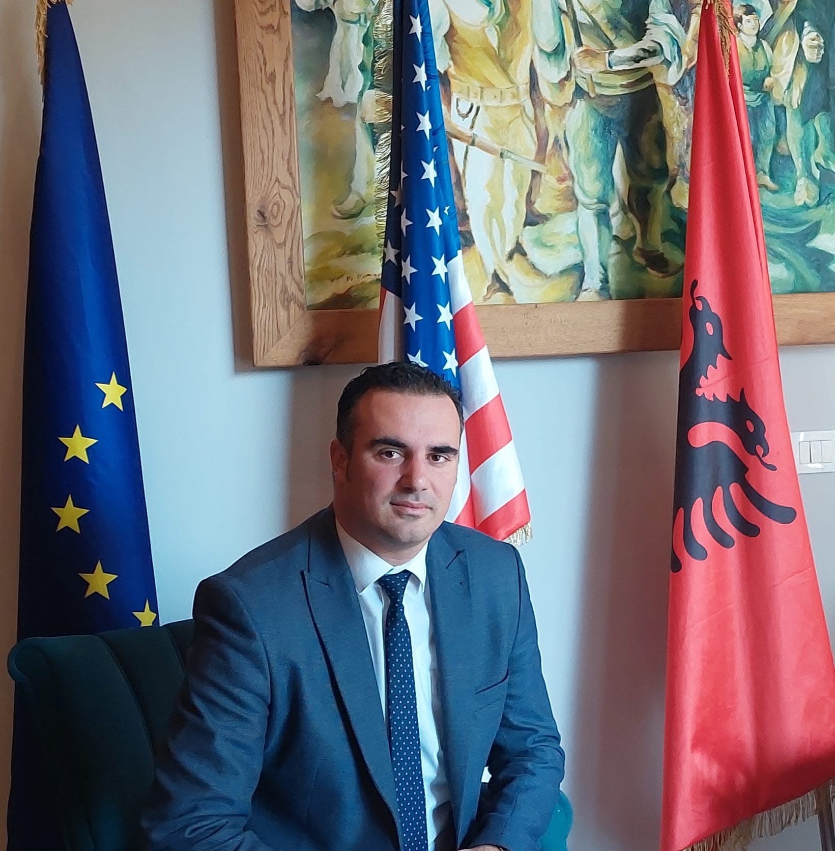 Lorik Lipoveci Komenton: A Është i Drejtë Suspendimi i 4 Policëve për Talljen e Dimal Bashës?