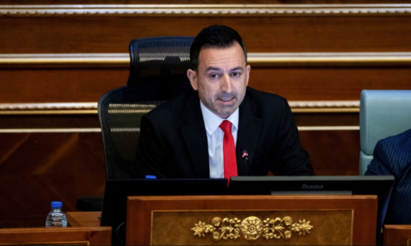 Dimal Basha i Implikuar në Skandalin Anti-UÇK: Deklarata Bombë e Vankuverit Zbulon Pëlqimin e Autorëve para Botimit!