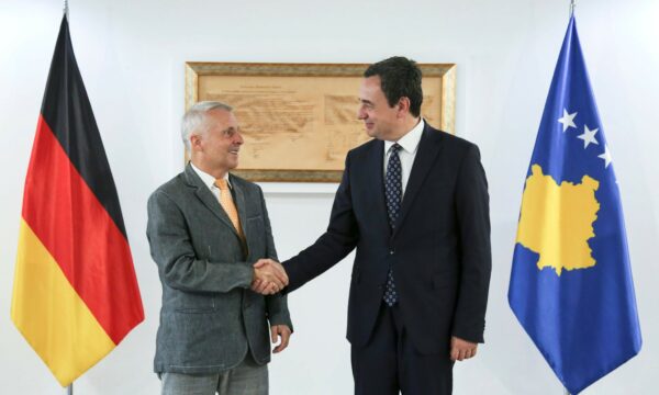 Kurti dhe Rohde zhvillojnë takim zyrtar në Kryeministri, njofton Ambasada Gjermane