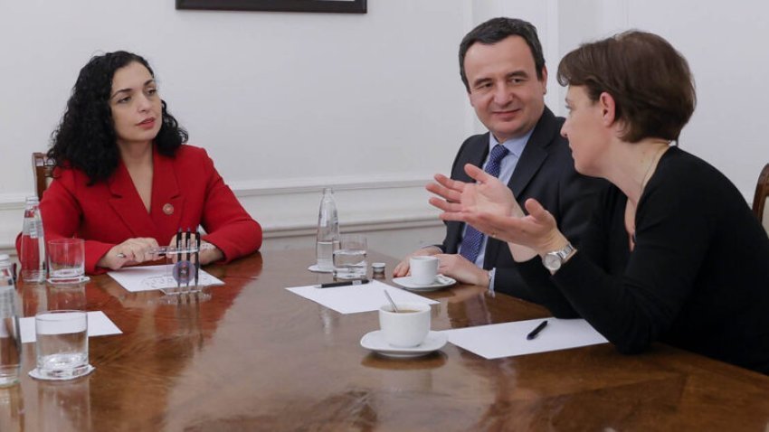 Osmani, Kurti dhe Gërvalla vizitojnë SHBA-në: Maliqi kritikon si një lëvizje me qëllime propagandistike më shumë sesa konstruktive