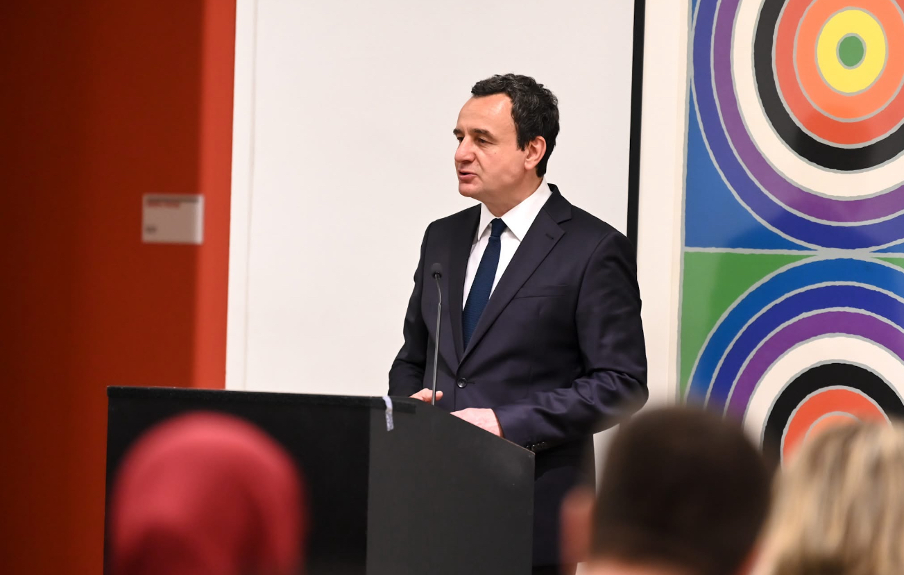 Kurti viziton një shkollë në New York: Prioriteti ynë nuk ishin projektet e kushtueshme për prestigj, por përmirësimi i jetës së qytetarëve.