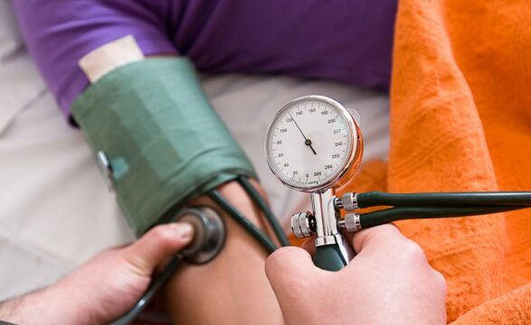 OBSH: Pothuajse 800 mijë shqiptarë përballen me sfidën e hipertensionit