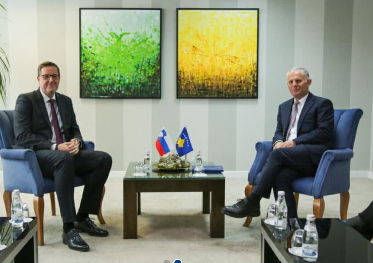 Bislimi dhe ambasadori i ri slloven diskutojnë përparimin e dialogut dhe rrugën drejt integrimit evropian të Kosovës