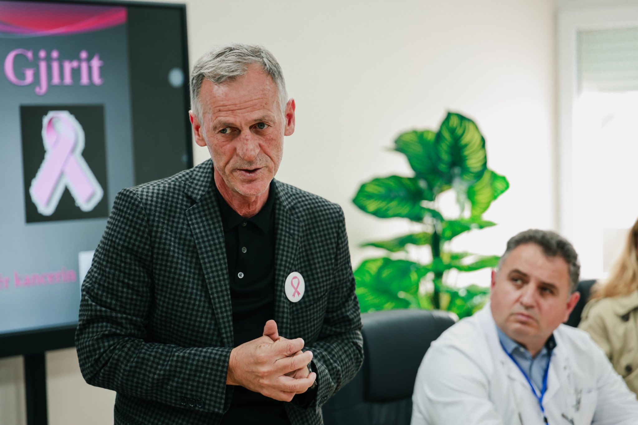 Besnik Osmani: Zbulimi i hershëm i kancerit të gjirit shpëton jetë