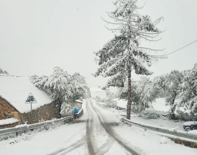 Fotografitë e Borës së Parë në Kukës Ndahen nga Rama