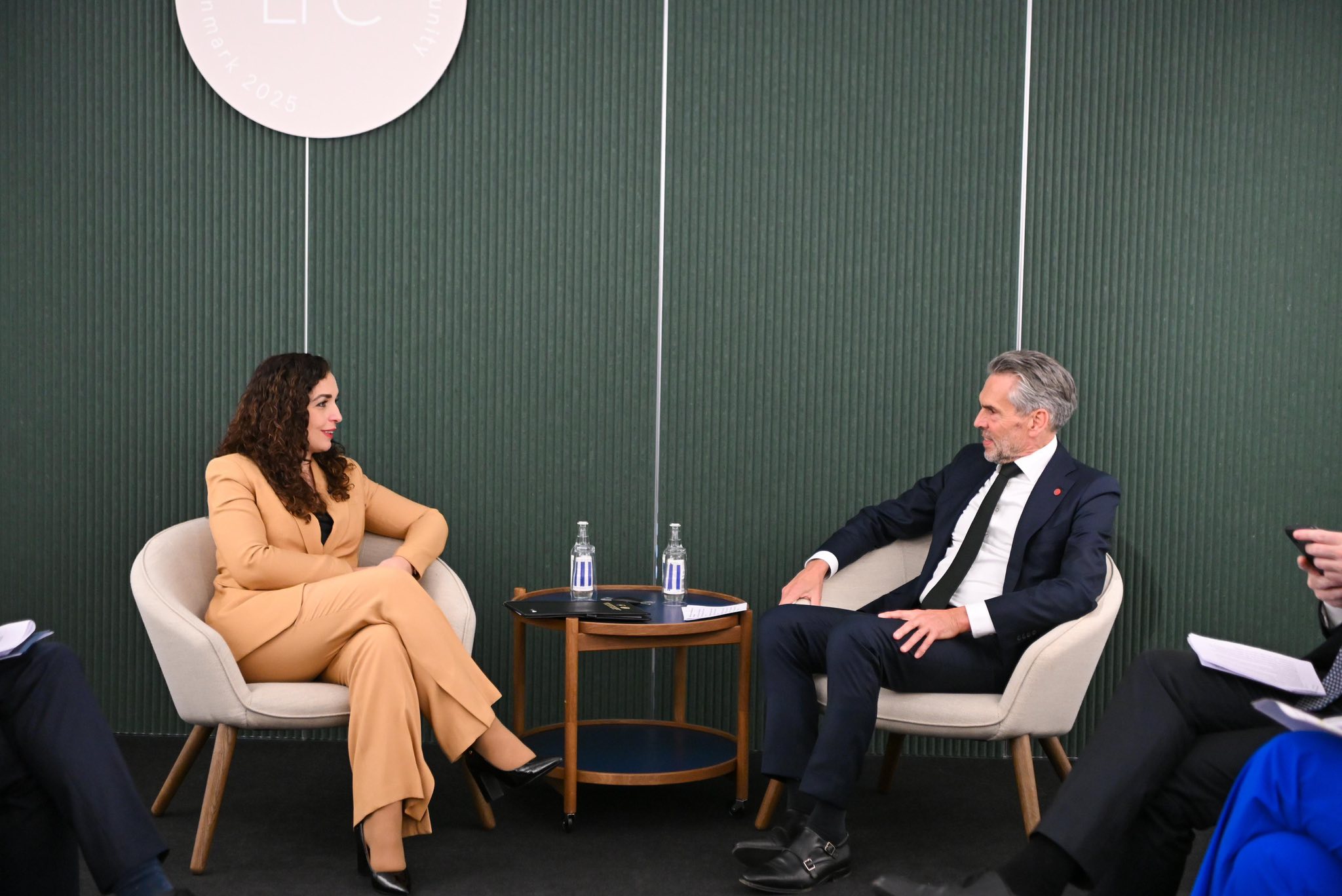 Osmani Diskuton me Kryeministrin Holandez për Masat e BE-së