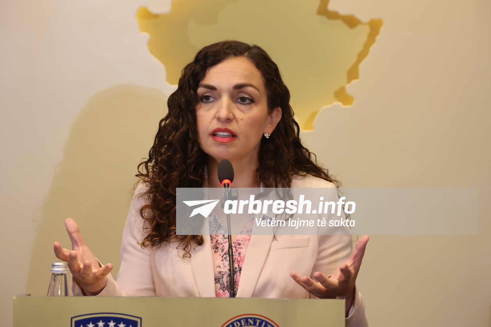 Partitë në Kuvend diskutojnë për rikandidimin e Vjosa Osmanit