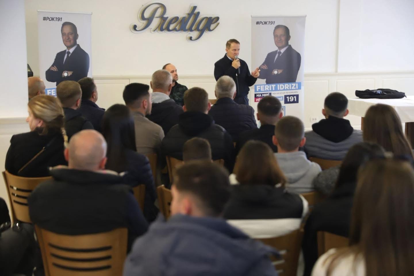 Qytetarët shprehin mbështetje për Ferit Idrizin