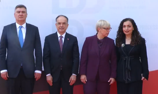 Presidentja Osmani viziton Durrësin për Samitin Bërdo-Brioni