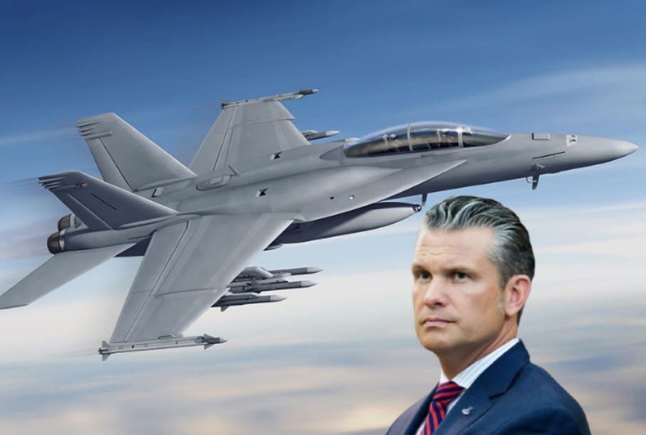 Sekretari Mbrojtjes aprovon aeroplanin e ri të Marinës SHBA