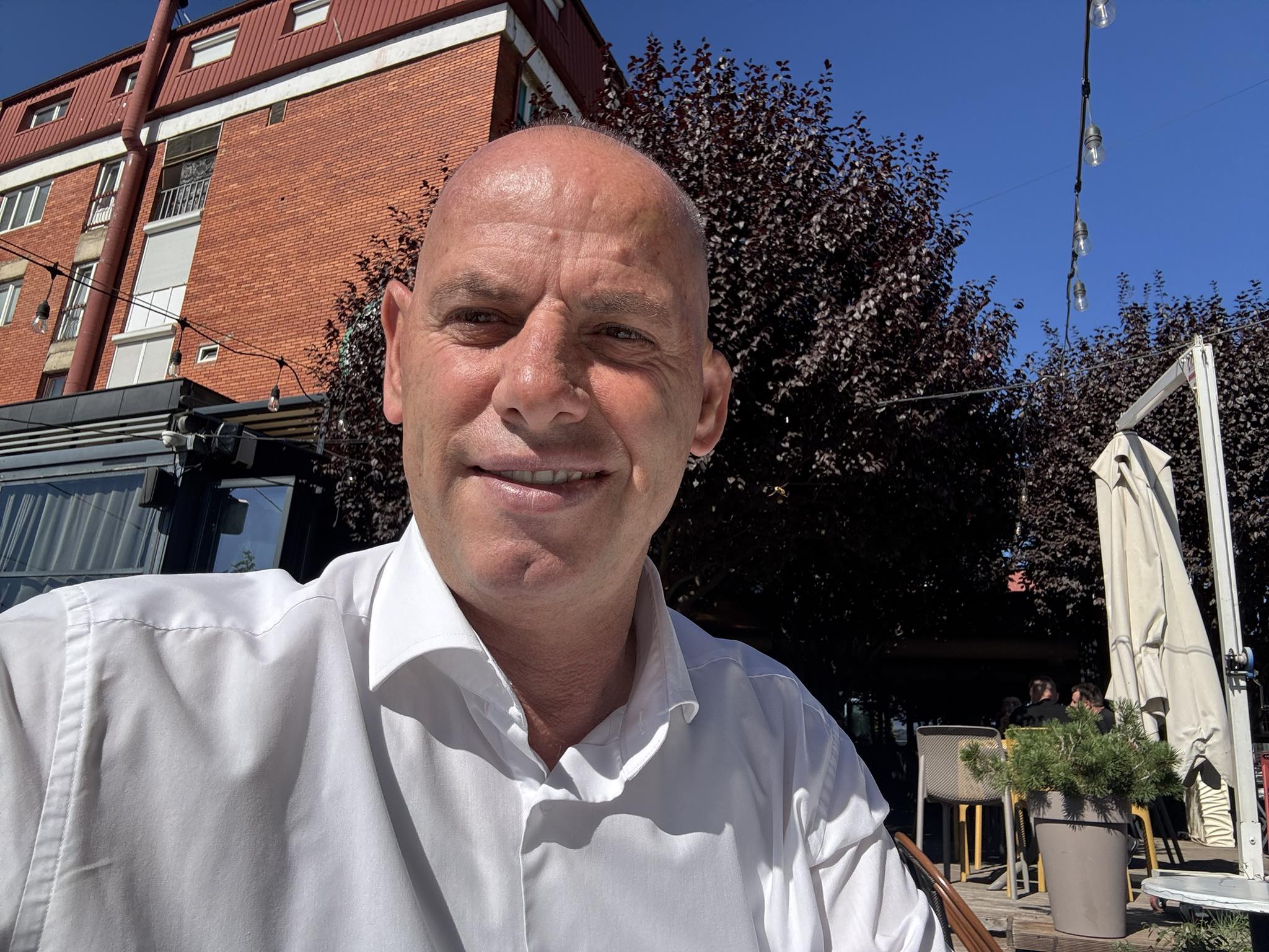 Lladrovci: Politikanët fokusohen te përfitimet personale