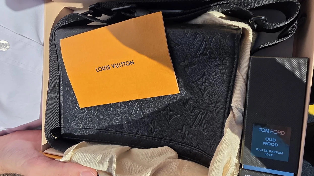 Produkte të markave të njohura konfiskohen në pikën kufitare