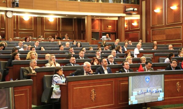 Kushtetuesja: Vullneti politik kyç për konstituimin e Kuvendit