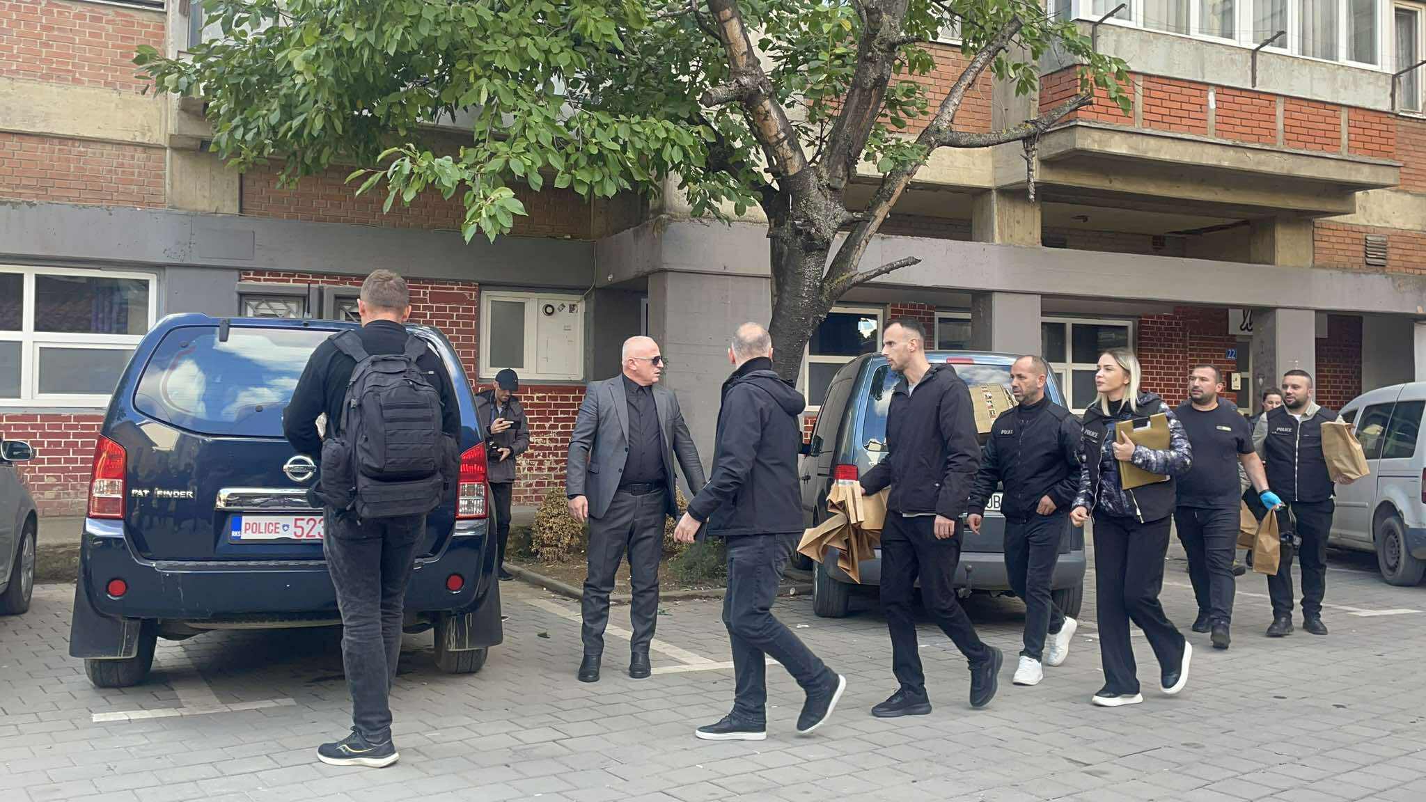 Hetuesit përfundojnë kontrollin në banesën e Fatmir Shehollit