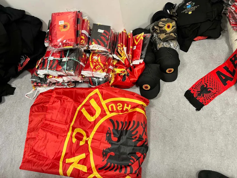 Arrestohet një shqiptar në Leskovc: Rekuizita me simbole UÇK