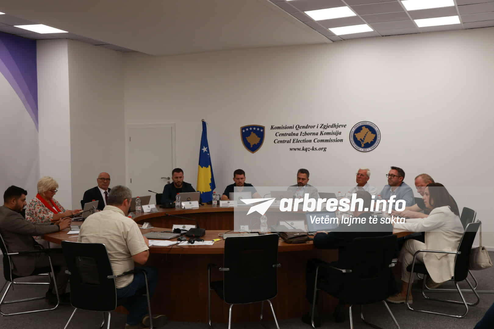 KQZ përfundon shpërndarjen e materialeve për votimet