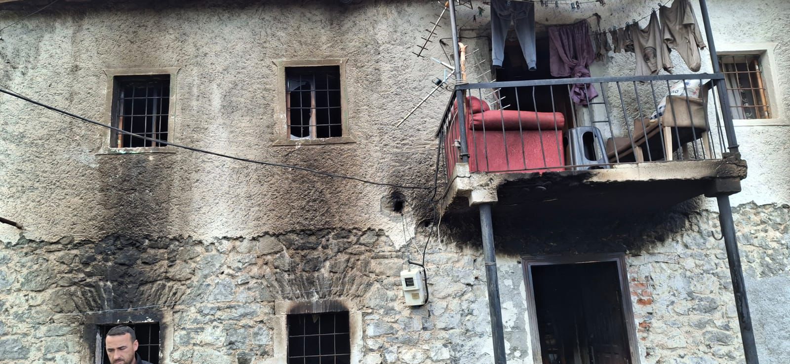 Zjarri përfshin një banesë në Tropojë