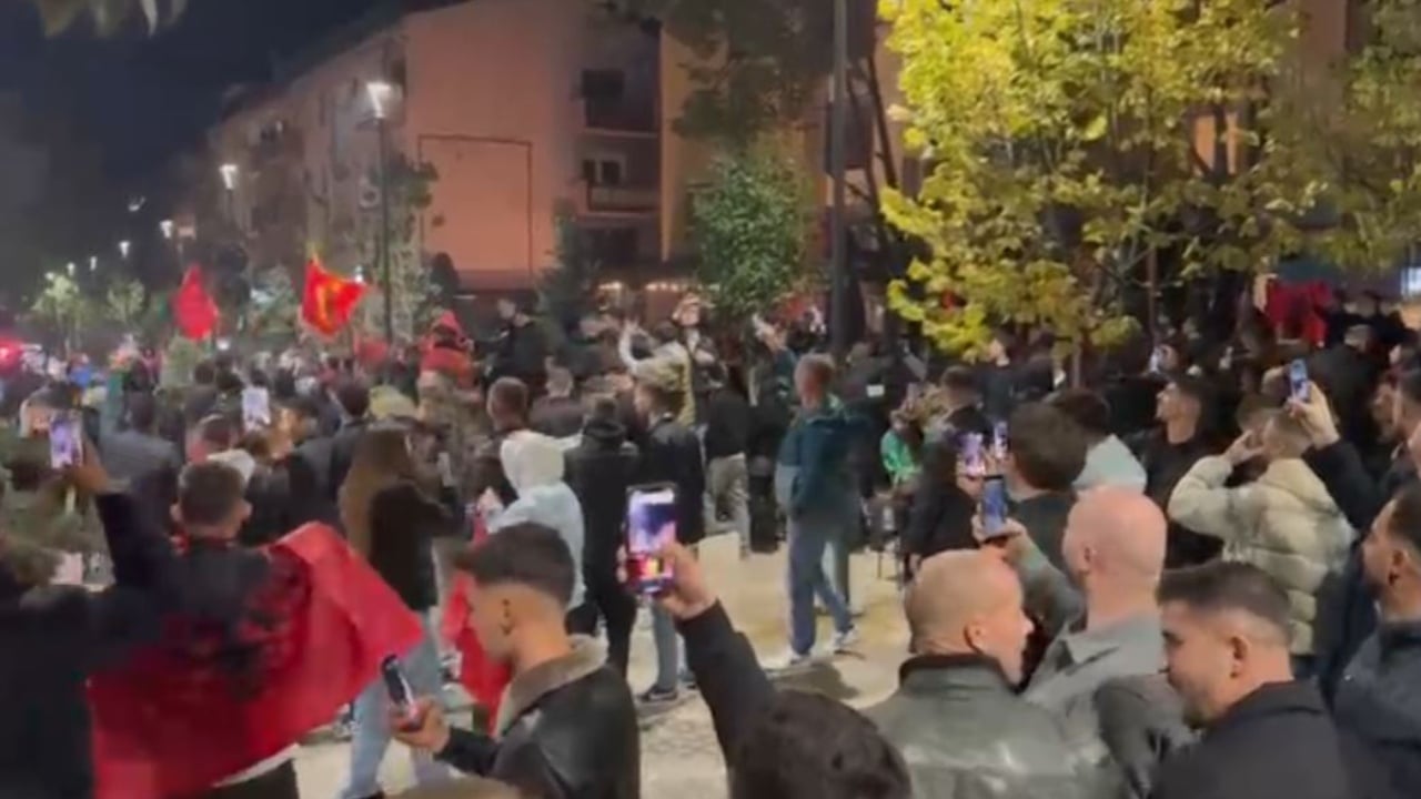 Prishtinë: Policia ndërhyn pas festimit të golit me armë