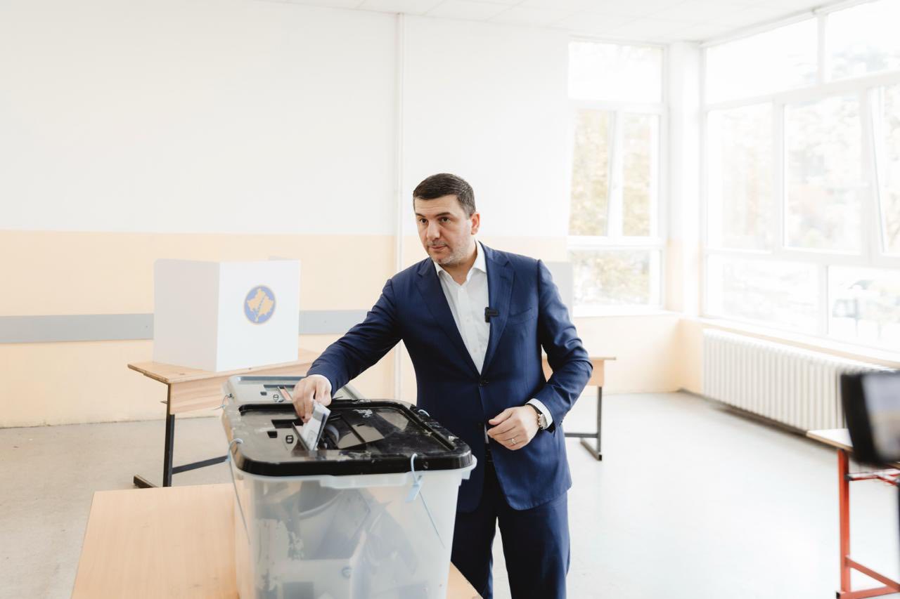 Krasniqi apelon për pjesëmarrje të lartë në zgjedhje