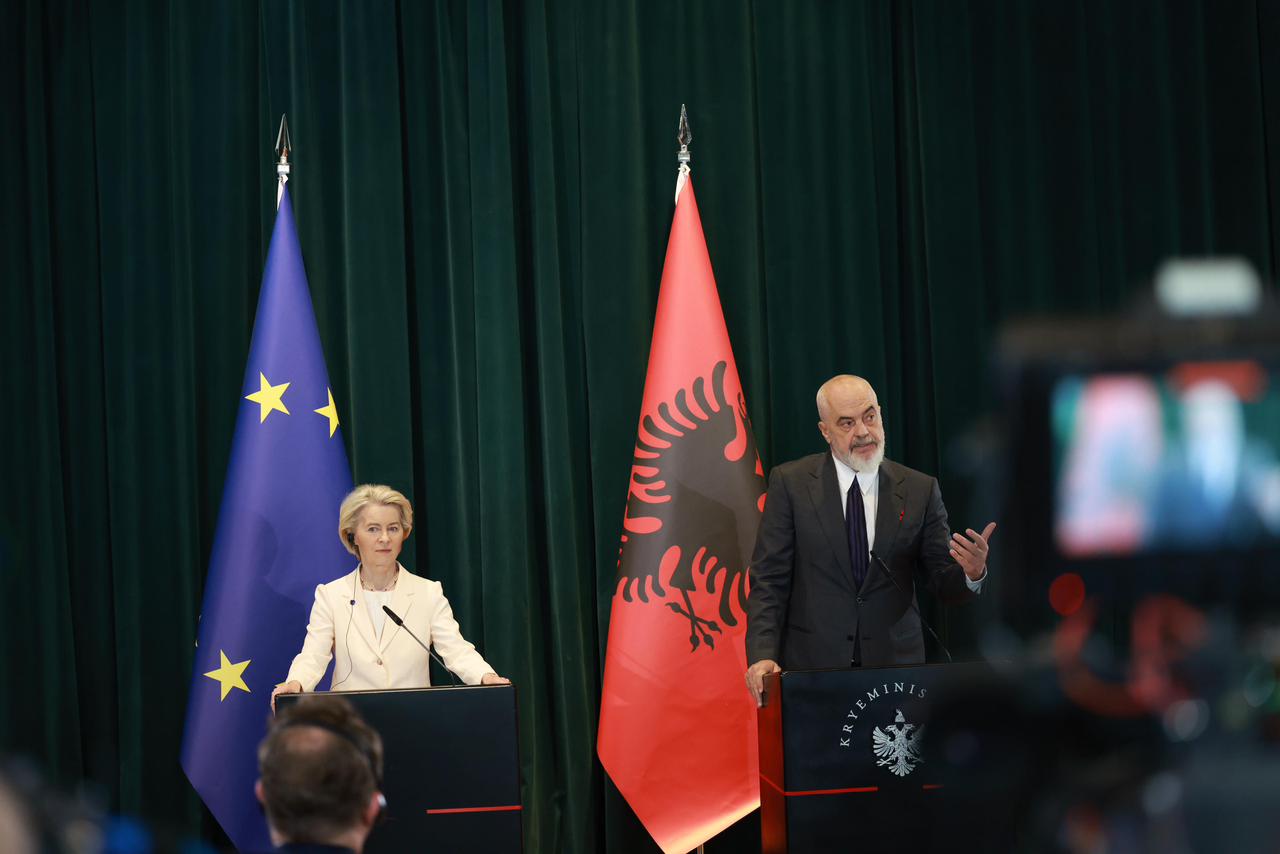 Von der Leyen: Shqipëria ka bërë përparim drejt anëtarësimit në BE