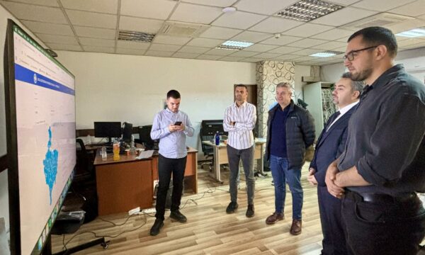 Ambasada Britanike mbështet KQZ-në me softuer zgjedhor të ri