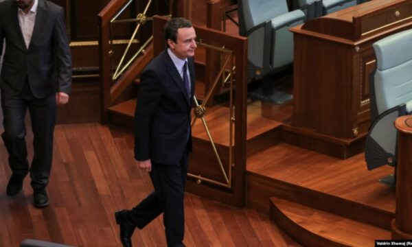 Balotazhi në 17 komuna sfidon planet e qeverisë Kurti 3