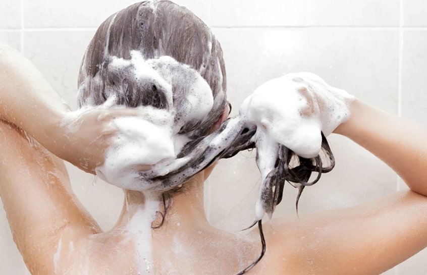 Teknikë e re për larjen e flokëve: Kujdes për skalpin tuaj