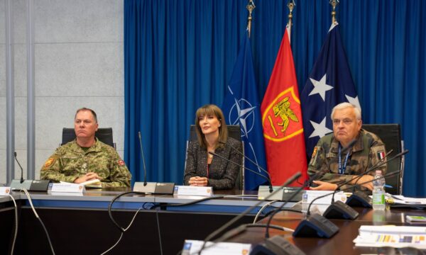 Presidentja Jahjaga viziton NATO-n, përqendrohet në paqen rajonale