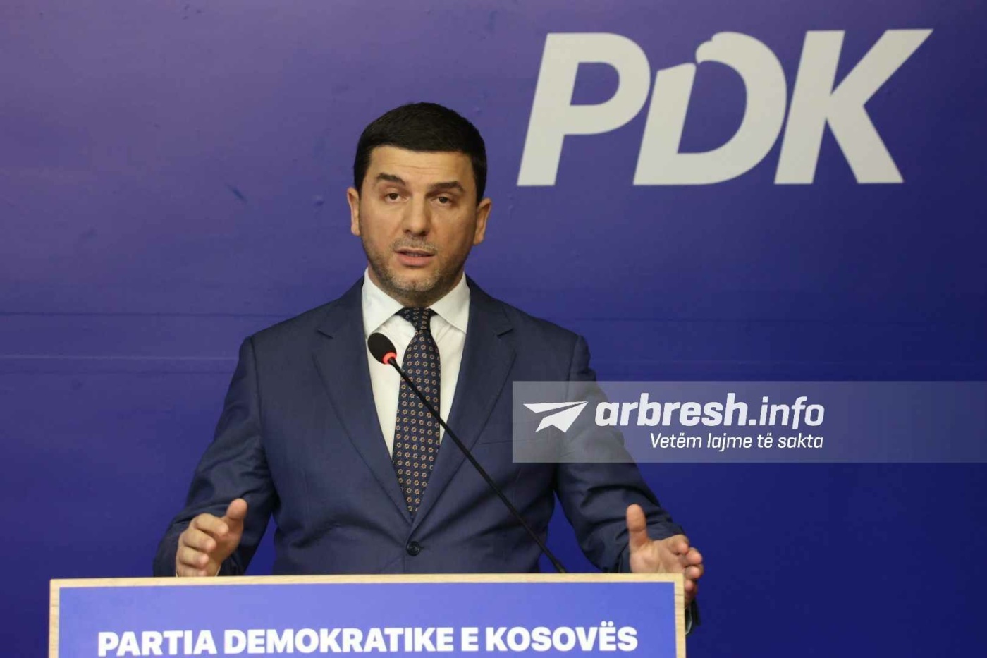 Kreu i PDK-së mban konferencë për shtyp