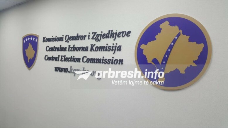 Anëtarët e KQZ-së në aksident gjatë detyrave zgjedhore në Ferizaj