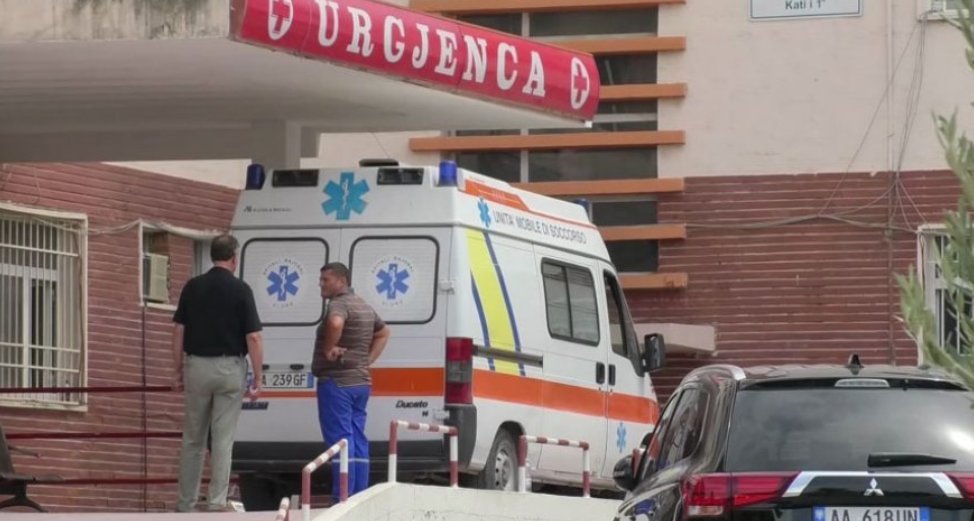 Granata e dorës në Himarë lëndon një të moshuar 85-vjeçar