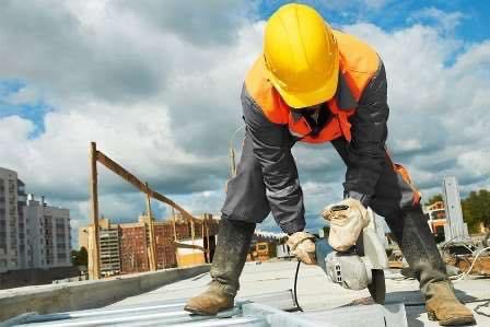 Po trajtohej në QKUK, ndërron jetë puntori që ishte rrëzuar në vendin e punës para disa ditësh