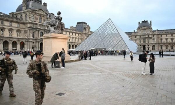 ADN në jelek të verdhë, çelësi për zbardhjen e grabitjes në Luvër