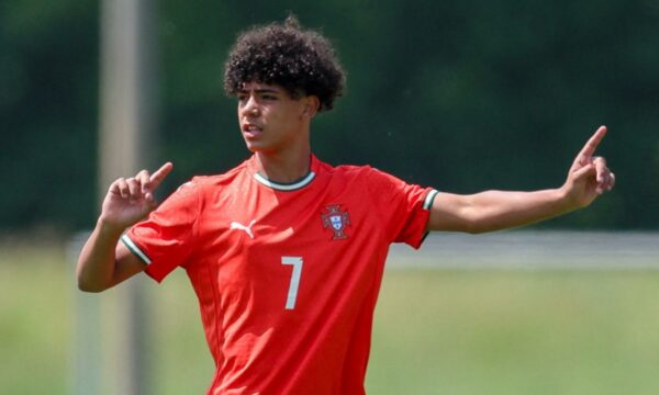 Portugalia U16 fton në ekip djalin e Cristiano Ronaldos