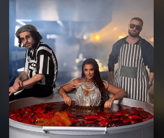 Mc Kresha, Lyrical Son dhe Ronela Hajati sjellin “Përshesh”