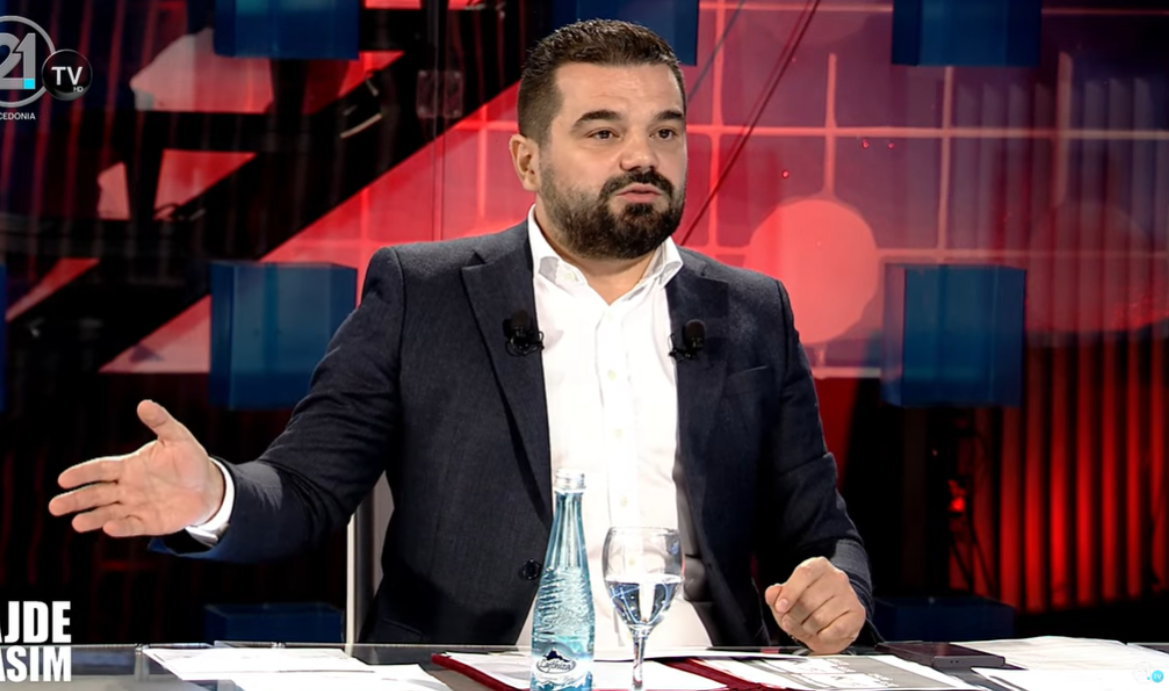 Tifozët e Galatasaray ngrejnë banderolë për Palestinën