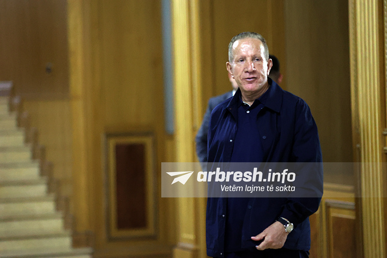 Pacolli i përgjigjet Kullës: Mikpritja zgjat më pak se darka