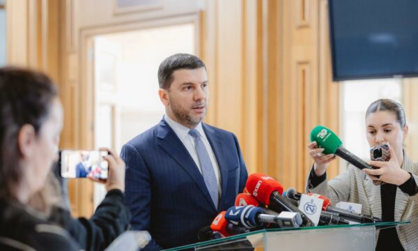 Krasniqi: Periudha e qeverisjes së Kurtit ka përfunduar