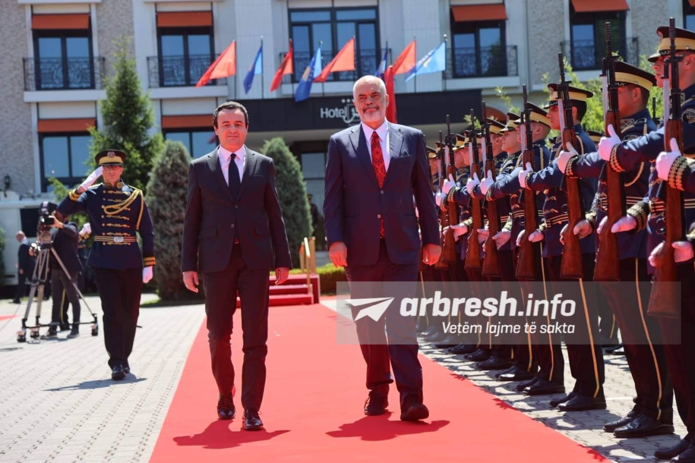 Kurti: Ndryshimet me Ramën dhe ndërkombëtarët për Beogradin