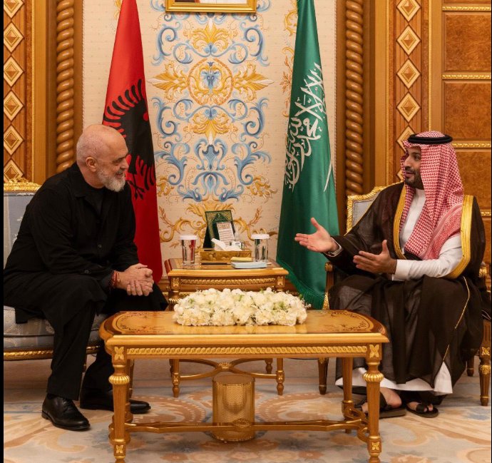 Rama takon princin saudit për të forcuar lidhjet dypalëshe