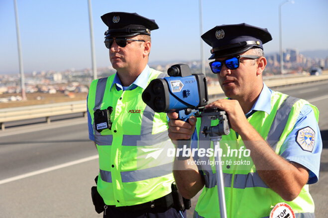 Mbi 2000 gjoba për shkelje trafiku brenda një dite në Shqipëri