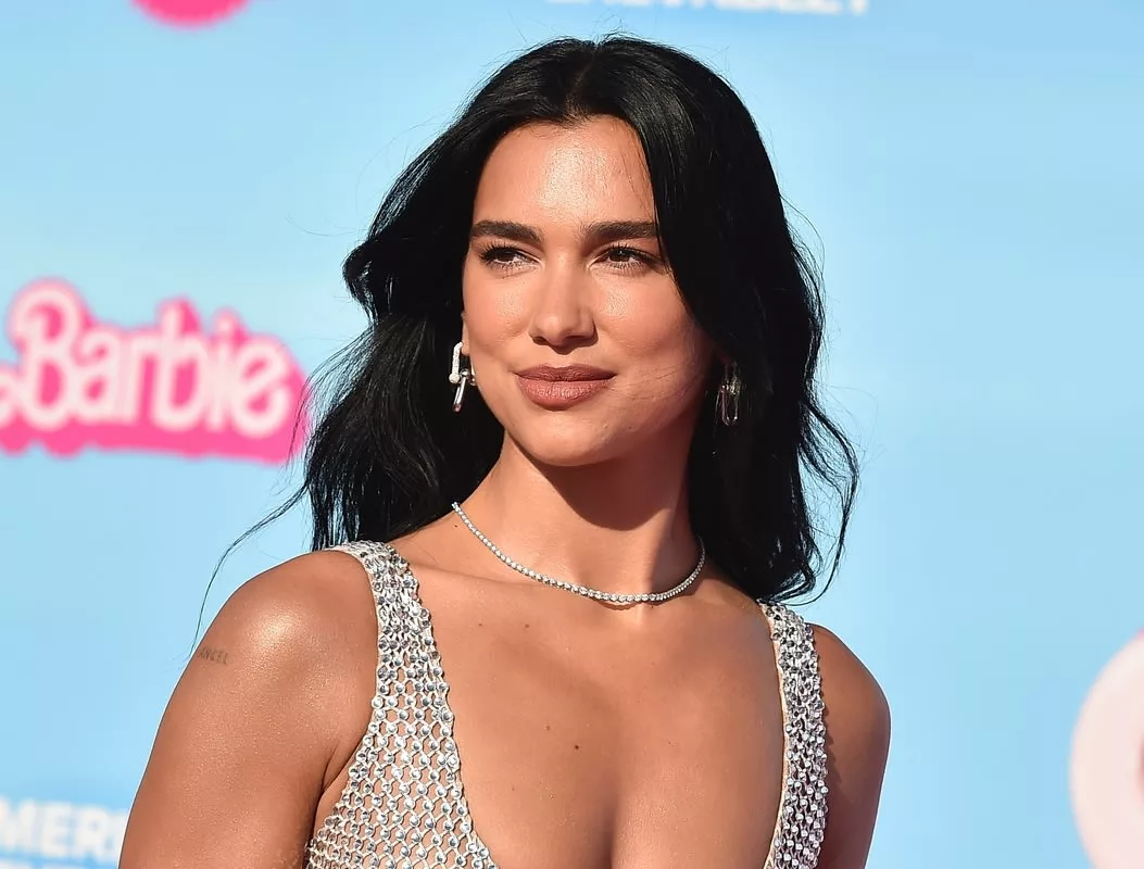 Dua Lipa kryeson si artistja më e pasur nën 30 vjeç në Britani