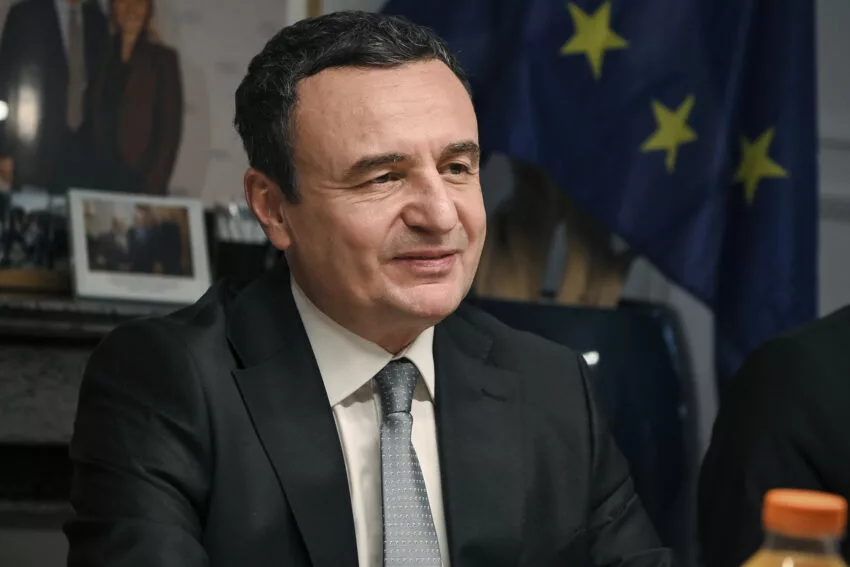 Kurti përshëndet Turqinë për 102-vjetorin e Republikës