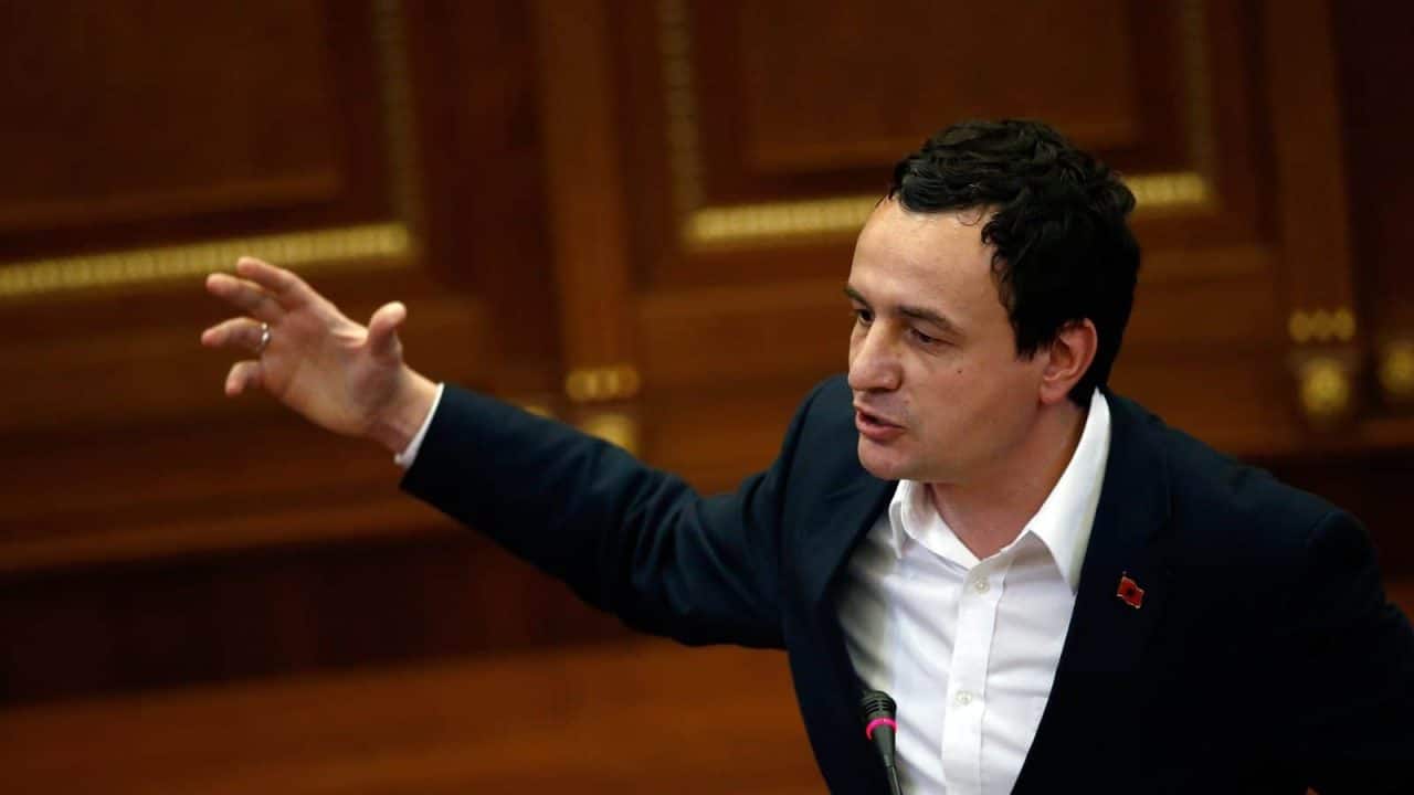 Kurti Humbet Mbështetjen e Aleatëve për Formimin e Qeverisë