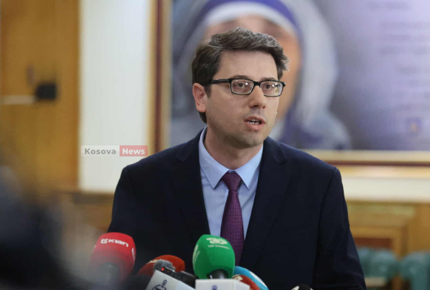 Murati diskuton me sindikatat dhe odat ekonomike për pagën minimale