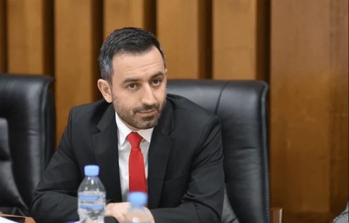 Basha: Situatë e jashtëzakonshme, thirret mbledhja e Kryesisë