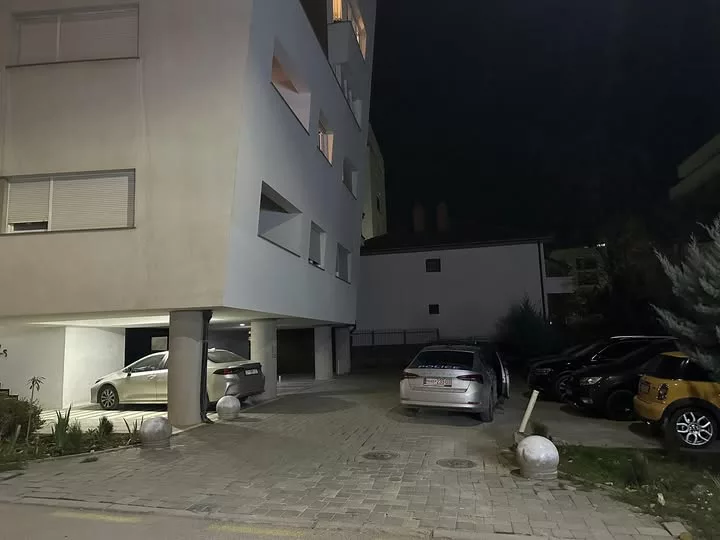 Kontroll policor në Prishtinë: Zbulohen sende të dyshimta