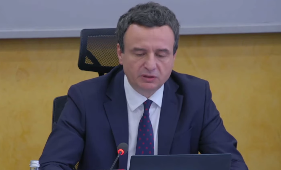 Kurti njofton shtesë page për punonjësit publikë në dhjetor