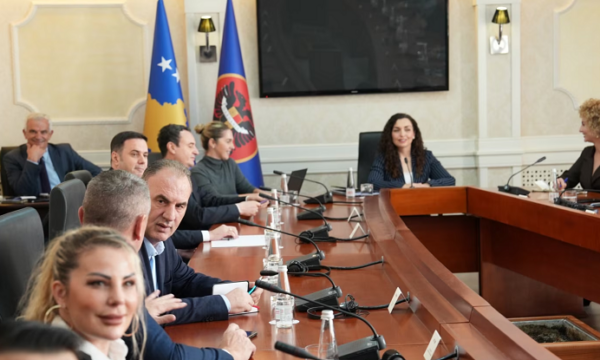 Presidentja përfundon takimin dy orësh me liderët partiakë