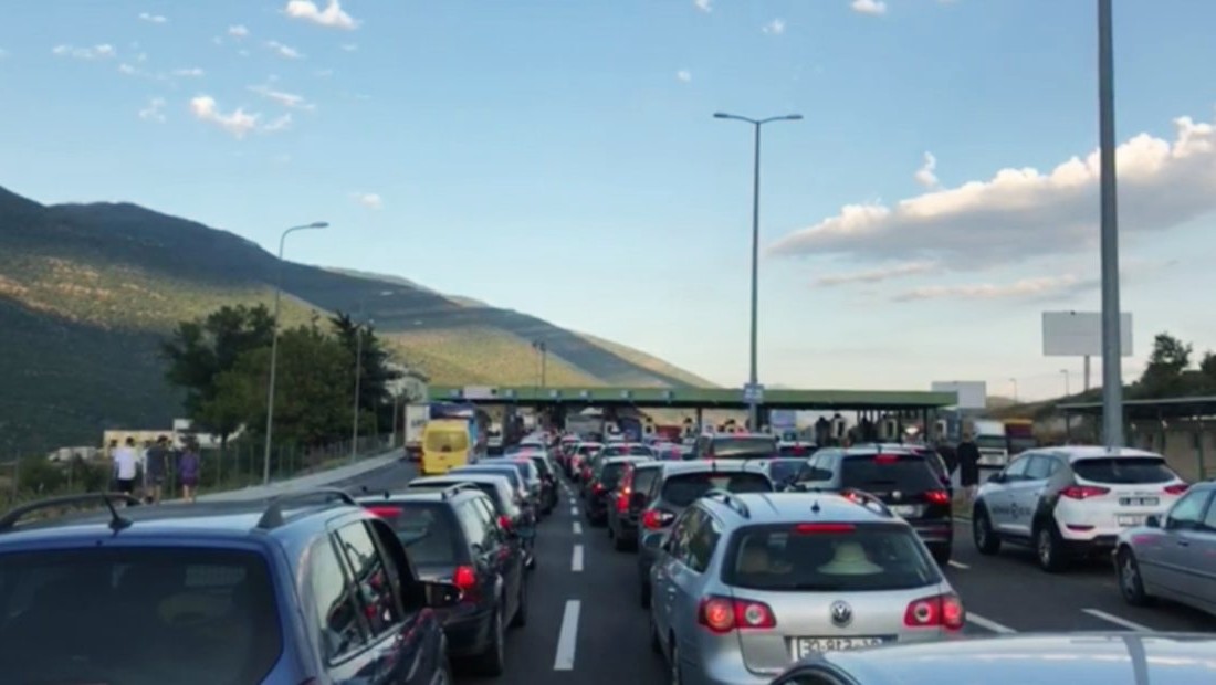 Kosovë–Shqipëri: Pezullohet marrëveshja e kalimit pa kontrolle, por ka përjashtime